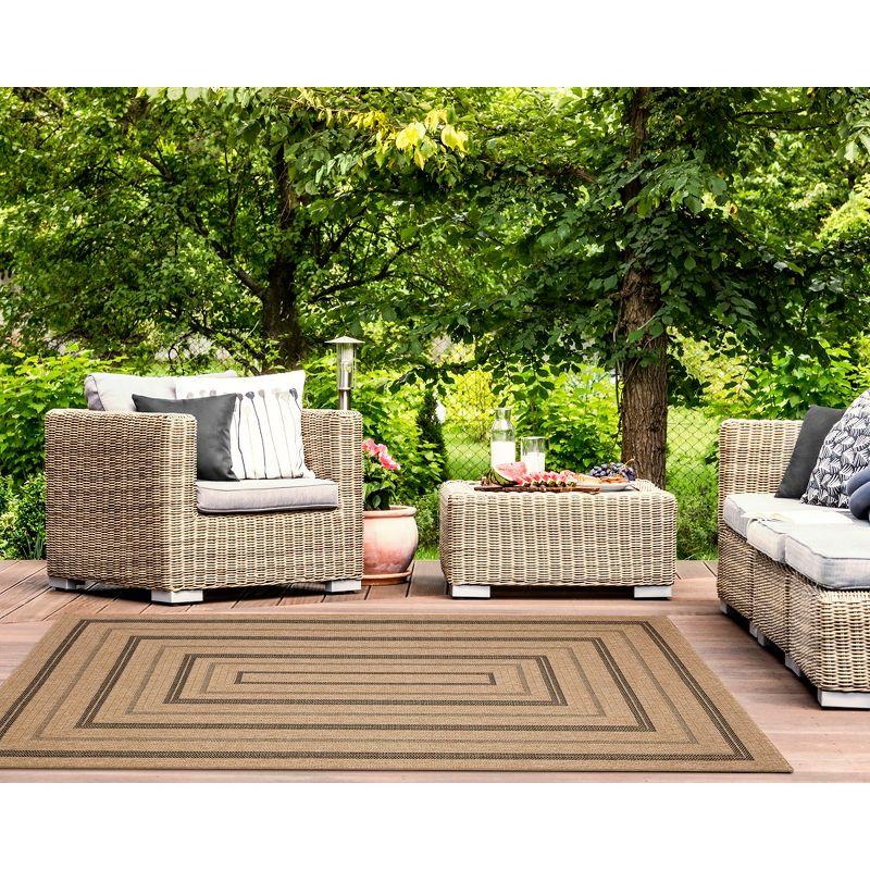 Liora Manne Sahara Multi Border Indoor/Outdoor Rug Natural 6'6" x 9'4"