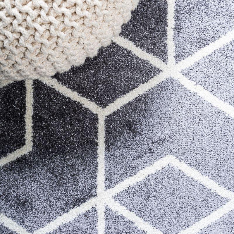 4'x6' Tumbling Blocks Modern Geometric Area Rug, Gray/White - JONATHAN Y