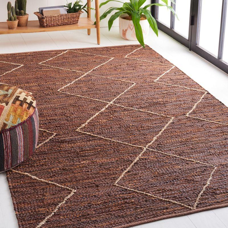 Safavieh Vintage Leather Hand Woven 75% Leather, 15% Jute, And 10% Cotton Geometric Rug