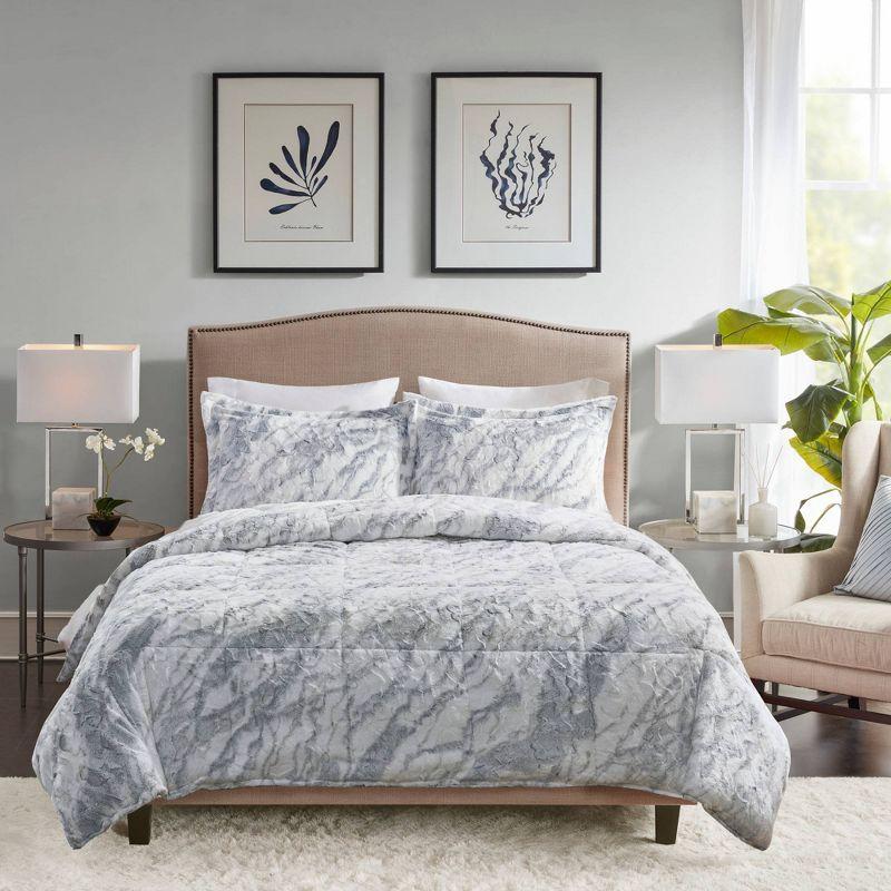 Lana Marble Faux Fur Comforter Set