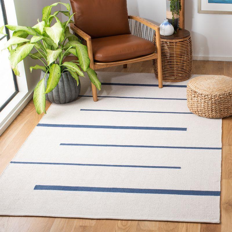 Montauk MTK311 Hand Woven Area Rug  - Safavieh