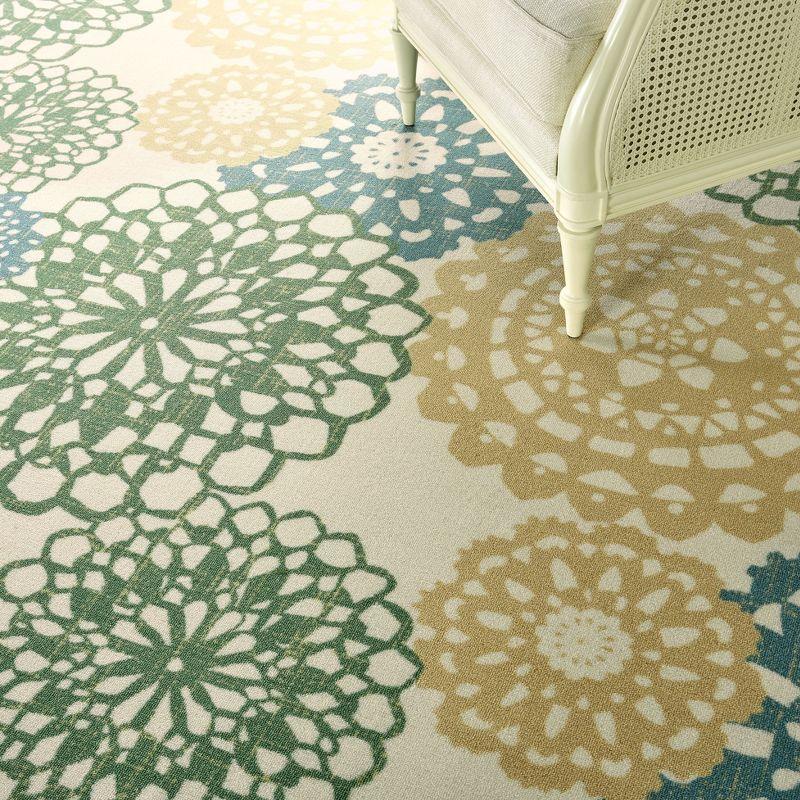 Waverly Sun N Shade SND72 Ivory Gold Indoor/Outdoor Area Rug 7'9" x 10'10"