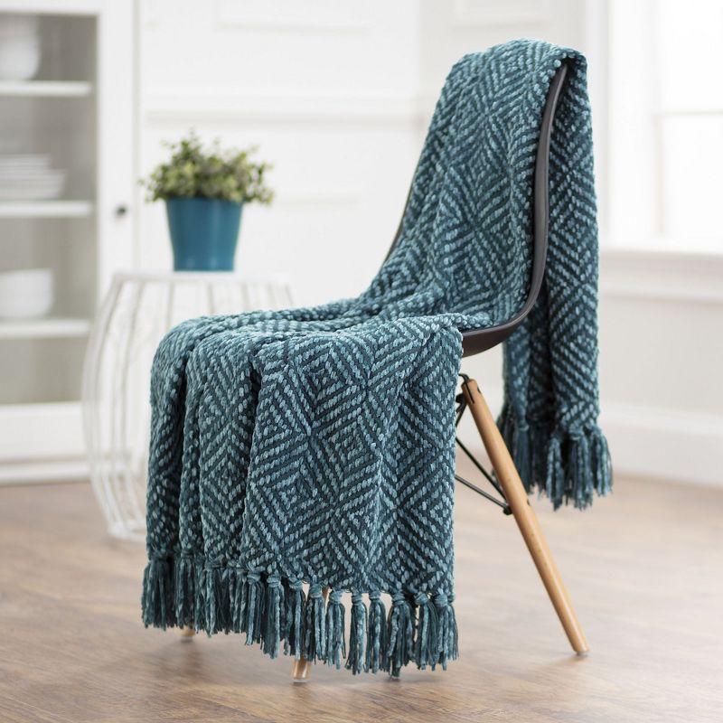 Chanasya Chenille Knit Diamond Textured Decorative Throw Blanket with Tassels