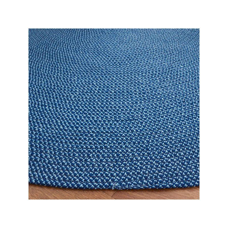 Coastal Charm Navy Blue 5' Round Braided Synthetic Area Rug