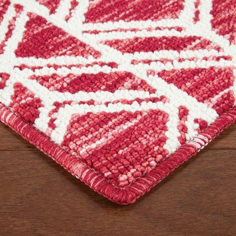 TOWN & COUNTRY EVERYDAY Walker Modern Diamond Everwash Non-Slip Backing Kitchen Mat