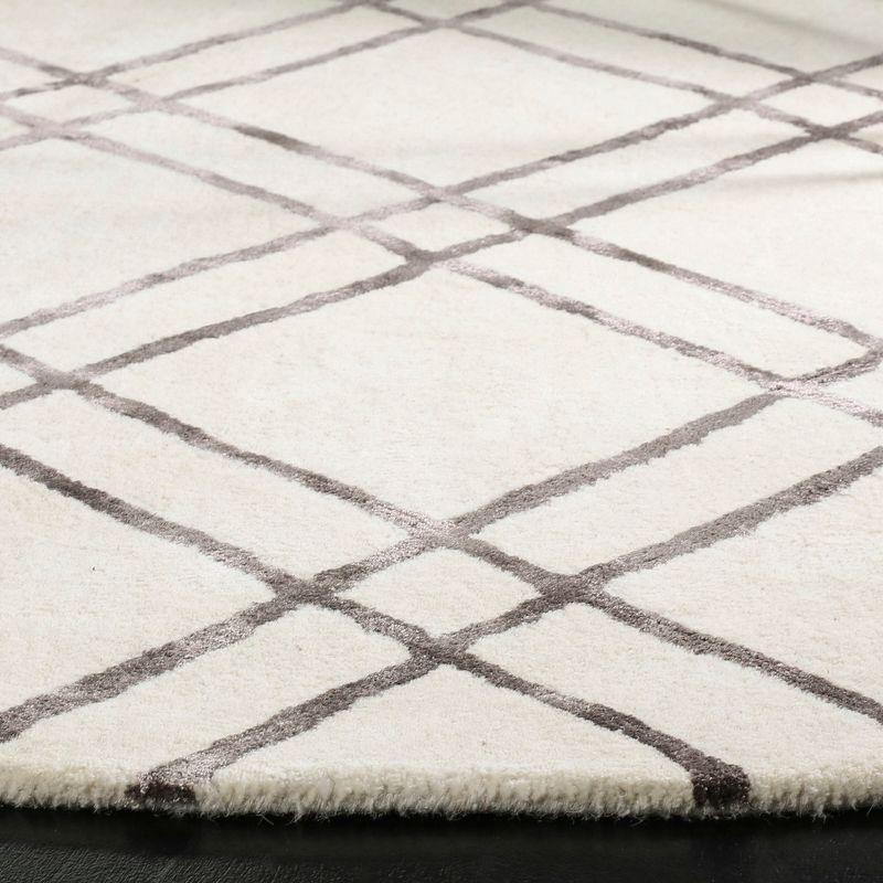 Himalaya HIM901 Handmade Area Rug - 6'x6' - Ivory/Dark Grey - Safavieh