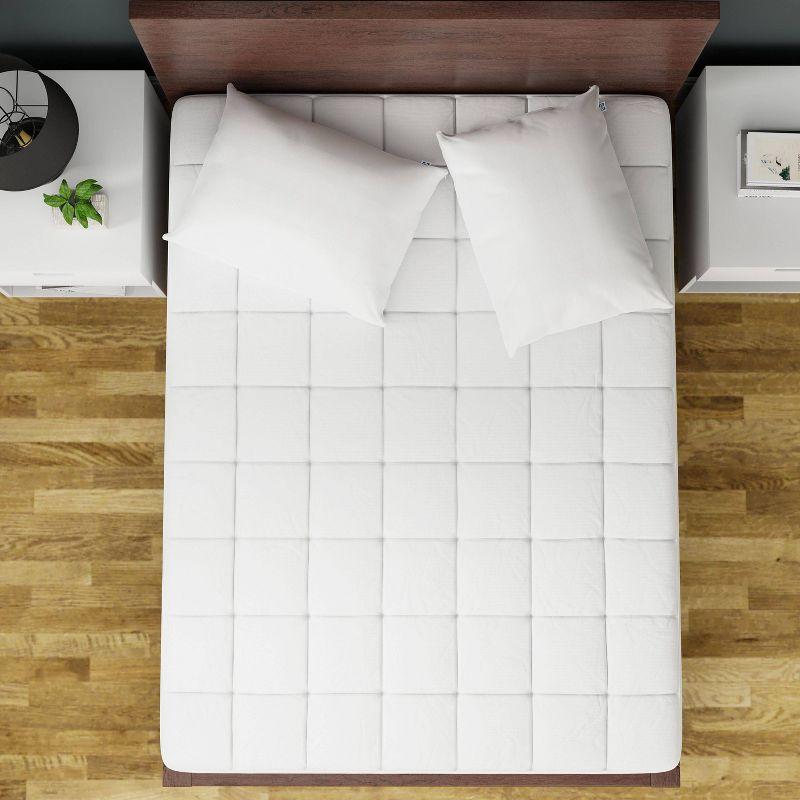 Twin White Down Alternative Mattress Pad