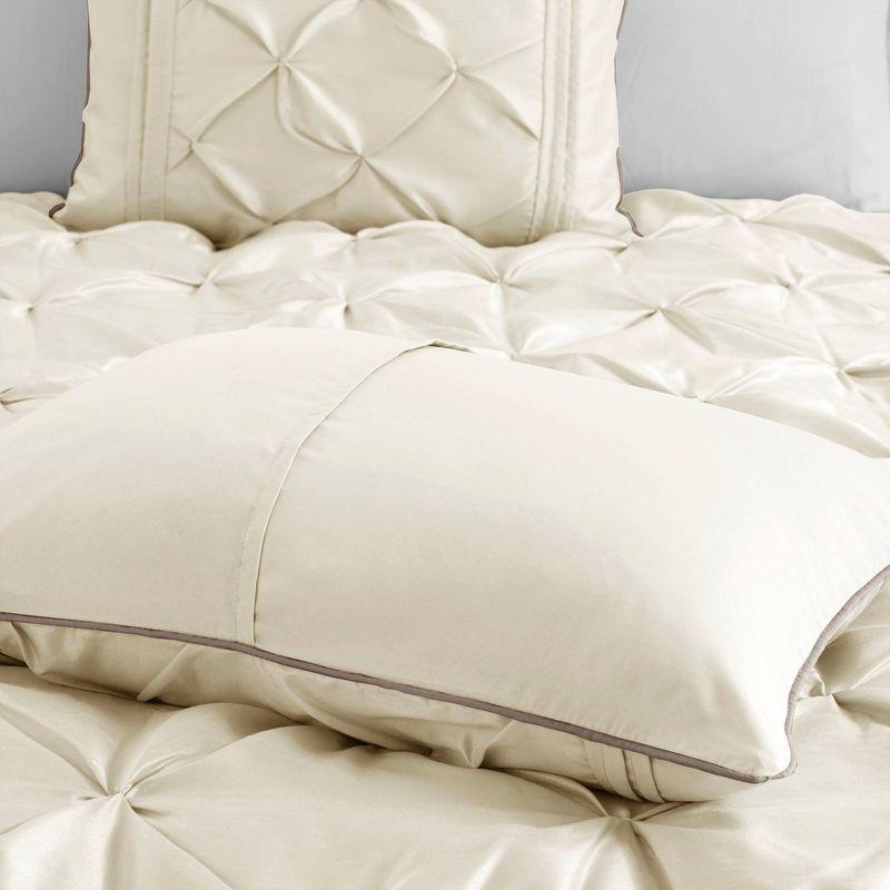 Madison Park Laurel 7 Piece Tufted Comforter Set