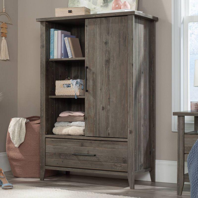 Arriaga Armoire