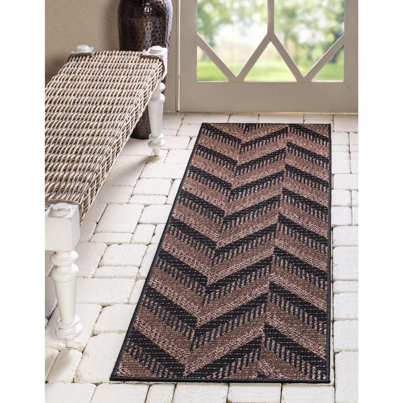 Unique Loom 2' 2 x 6' 0 Runner Brown Outdoor Modern Chevron Area Rug