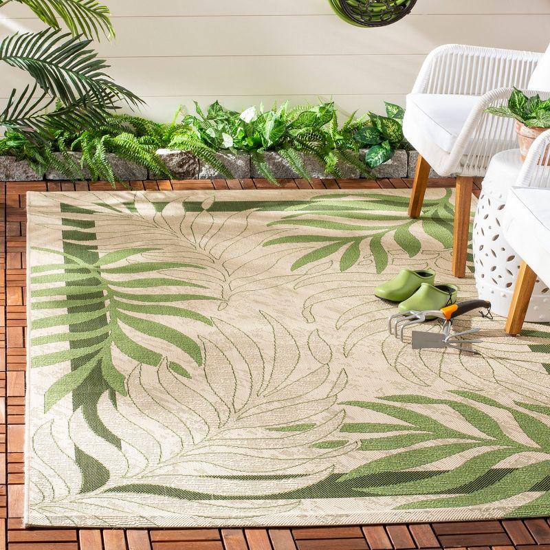 Courtyard CY7836 Power Loomed Indoor/Outdoor Area Rug - Cream/Green - 5'3"x7'7" - Safavieh.