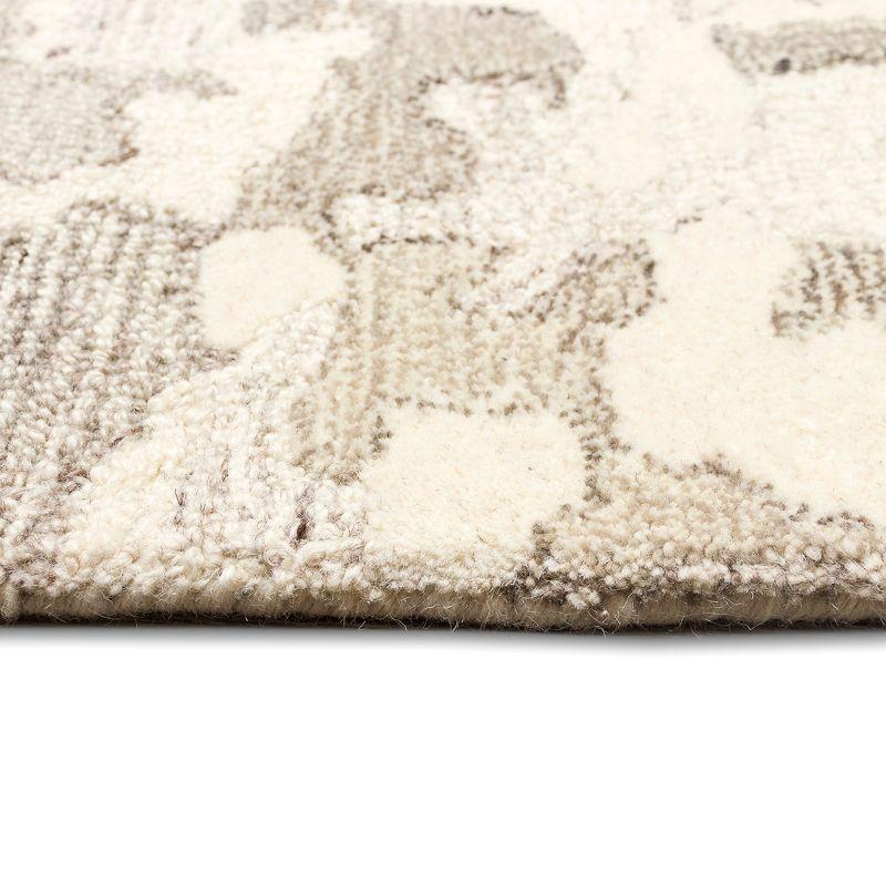 Ivory Abstract Tufted Wool Rectangular Rug 3'6" x 5'6"