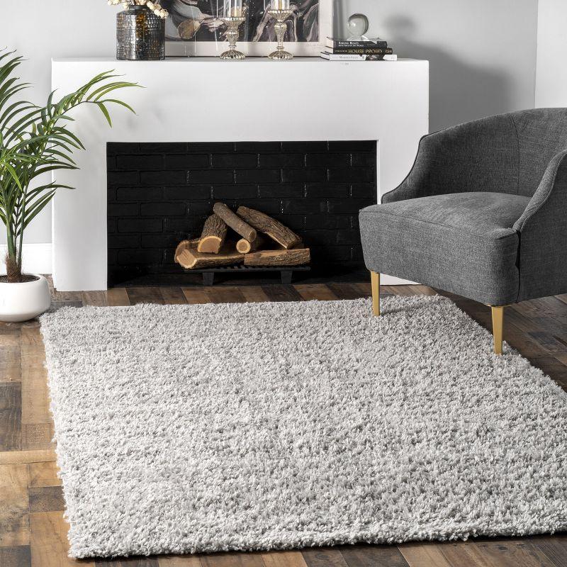 Nuloom Kara Solid Shag Indoor Area Rug