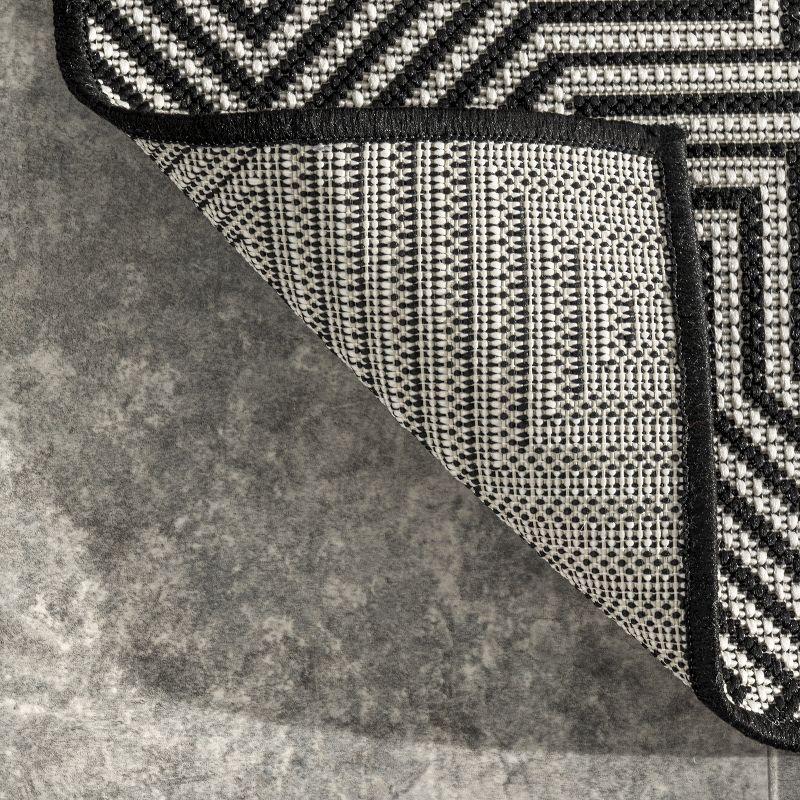 nuLOOM Kelsey Modern Abstract Indoor and Outdoor Area Rug