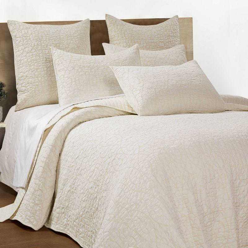 Cream Twin Microfiber Reversible Quilt Set