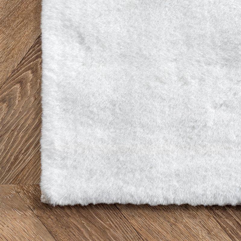 Nuloom Layne Solid 4x6 Indoor Area Rug for Living Room Bedroom Dining Room, White/Ivory