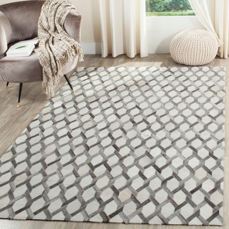 Studio Leather STL666 Hand Woven Indoor Area Rug - Ivory/Grey - 5'x8' - Safavieh