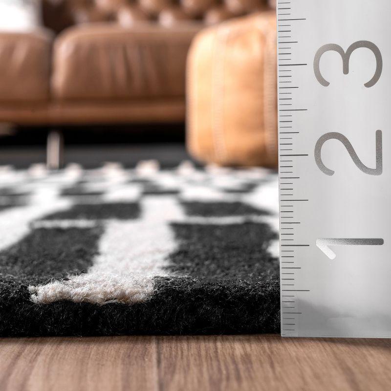 Nuloom Lemuel Geometric 5x8 Wool Indoor Area Rug for Living Room Bedroom Dining Room Kitchen, Black/Ivory