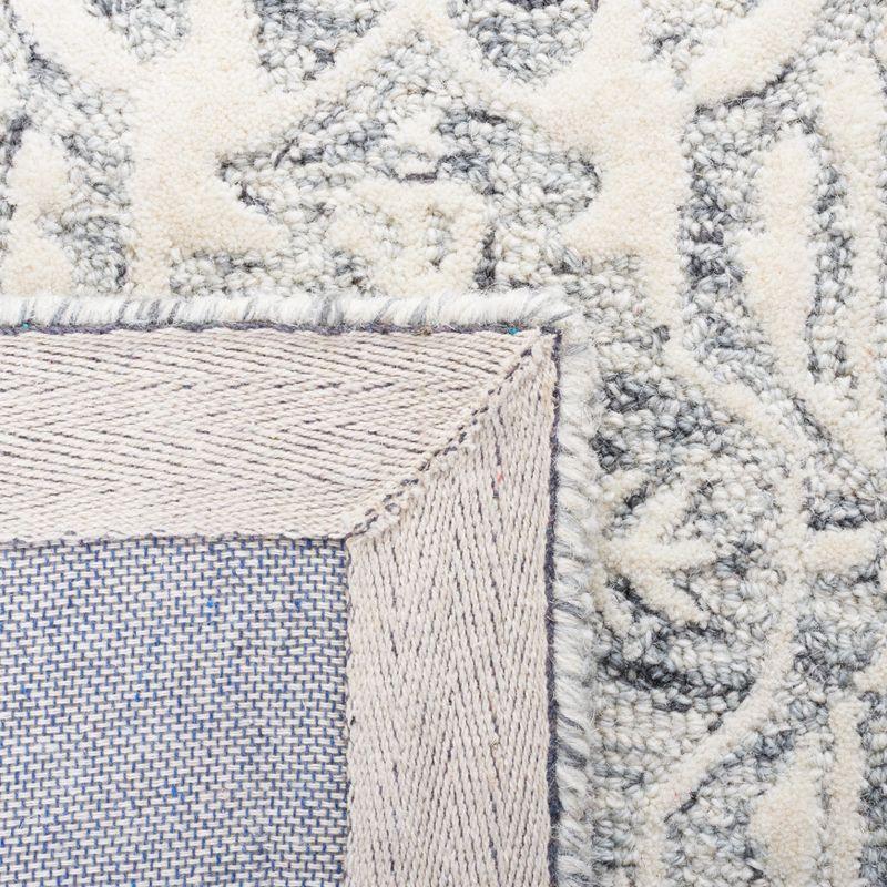 Metro MET903 Hand Tufted Indoor Area Rug - Grey/Ivory - 6'x6' - Safavieh