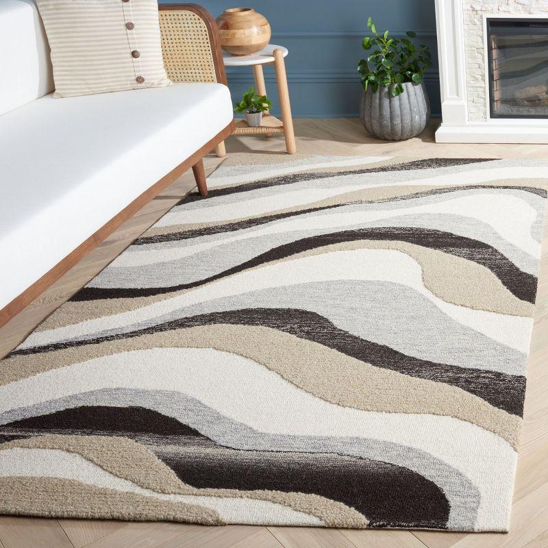 Ivory and Gray Hand Tufted Wool Area Rug, 5' x 8'