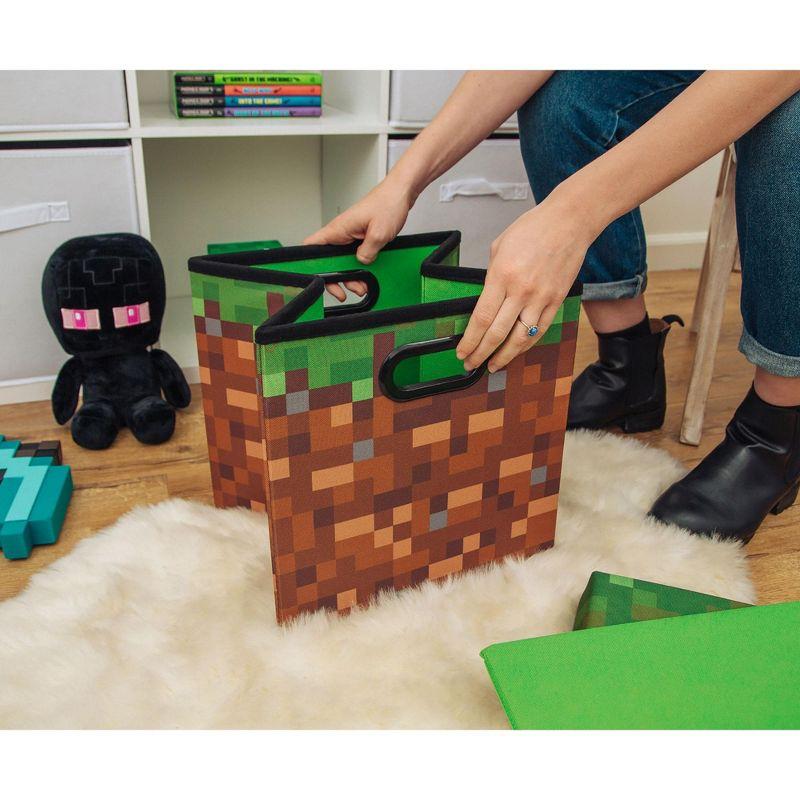 Ukonic Minecraft Grassy Block Fabric Storage Bin Cube Organizer with Lid | 13 Inches