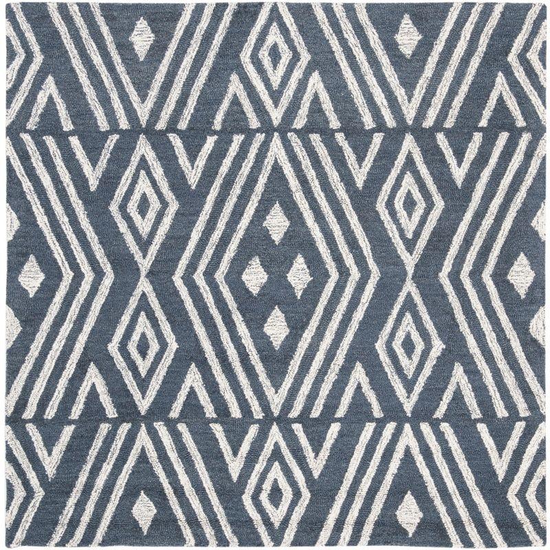 Micro-Loop MLP609 Hand Tufted Area Rug - Safavieh