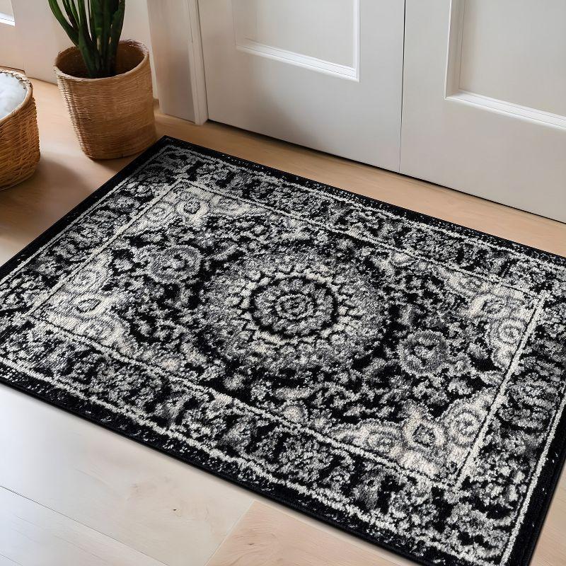 World Rug Gallery Traditional Oriental Medallion Area Rug Black 2'x3'