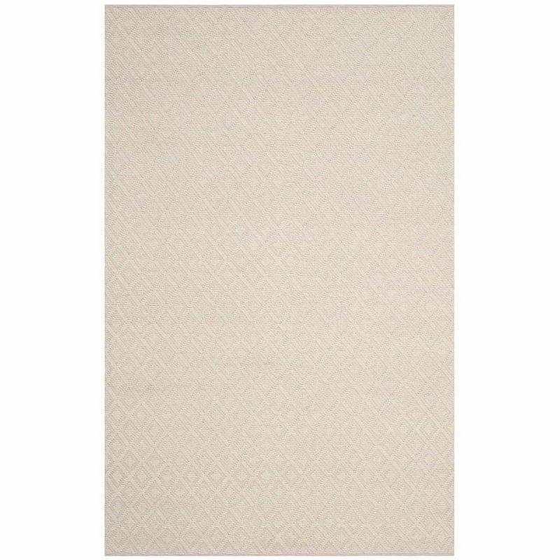 Ivory Handwoven Wool and Synthetic 5' x 8' Area Rug