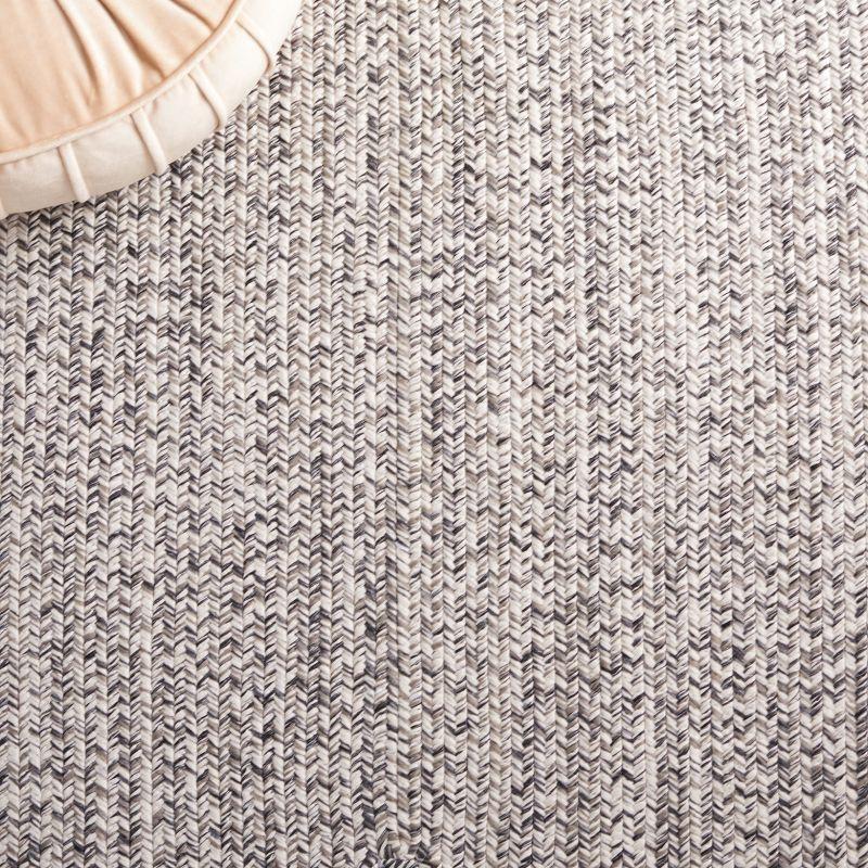 Braided BRA201 Machine Washable UV & Stain Resistant Non-Shedding Hand Woven Indoor/Outdoor Accent Rug - Grey/Ivory - 3'x5' - Safavieh