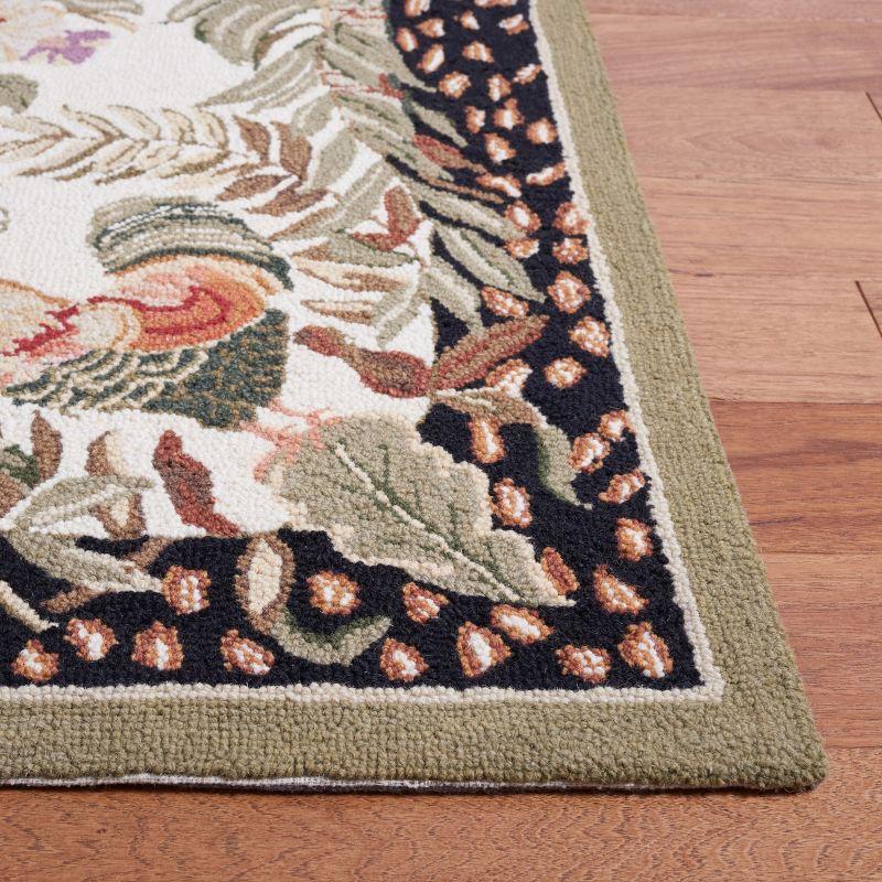 Safavieh Hand Hooked Wool Floral Rug