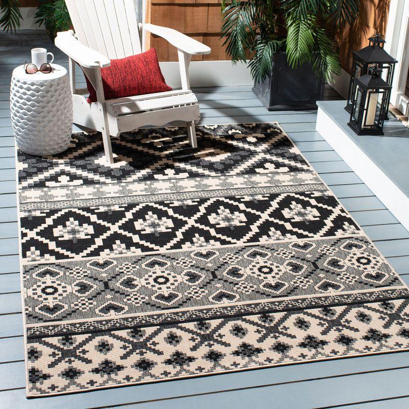 Veranda VER097 Power Loomed Indoor/Outdoor Area Rug  - Safavieh