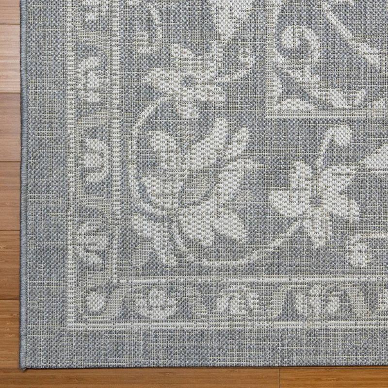 Paseo Ryoan Gray/Silver Traditional Medallion Flatweave Indoor/Outdoor Area Rug