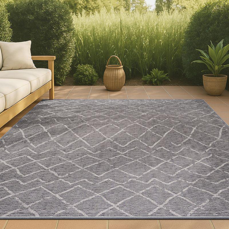 8'x10' Madaba Moroccan Trellis Indoor/Outdoor Area Rug, Gray/Cream - JONATHAN Y