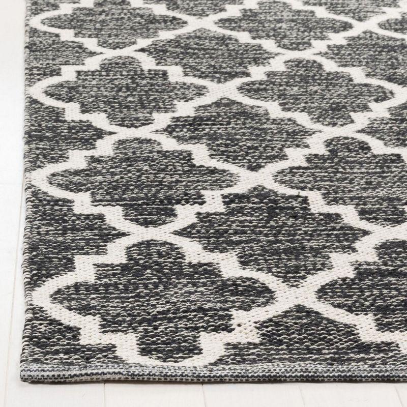 Coastal Charm Ivory & Black Handwoven Cotton 5'x8' Rug