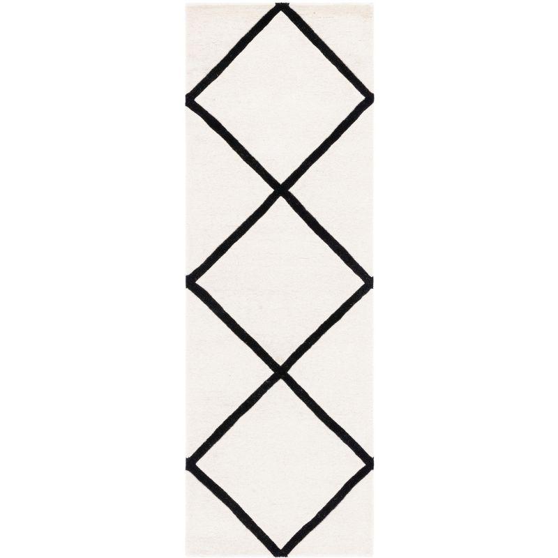 Chatham CHT720 Hand Tufted Area Rug  - Safavieh