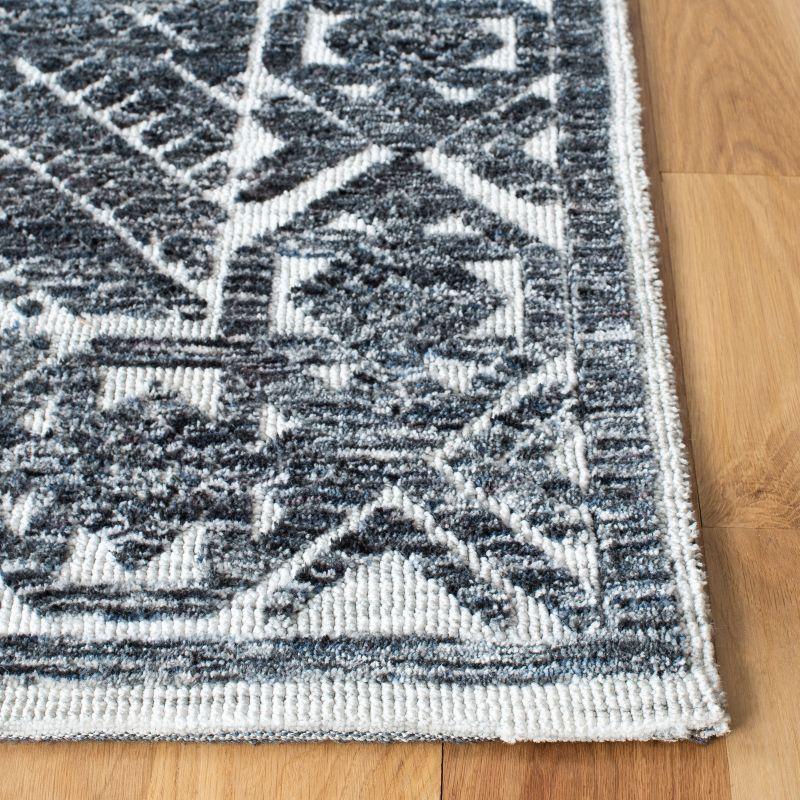 Roslyn ROS703 Hand Loomed Area Rug - Blue/Ivory - 4'x6' - Safavieh.