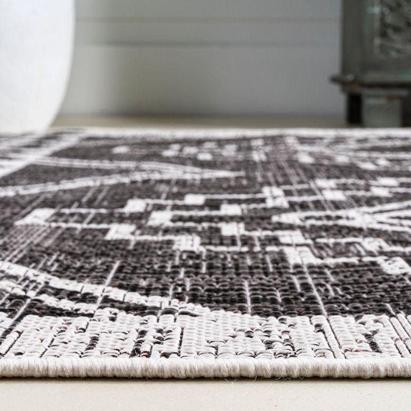 5'x8' Marokko Diamond  Medallion Indoor/Outdoor Area Rug, Black/Ivory - JONATHAN Y