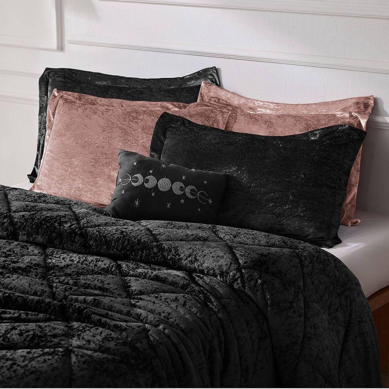 Intelligent Design Felicia Crushed Velvet Comforter Set with Throw Pillow