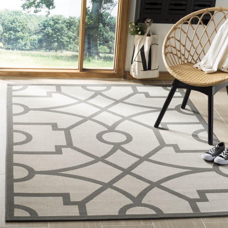 Martha Stewart Fretwork - MSR4121 - Indoor Power Loomed Area Rugs - Grey - 5'3"x7'7"