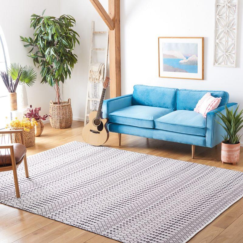 Kilim KLM704 Hand Woven Area Rug - Ivory/Black - 8'x10' - Safavieh.