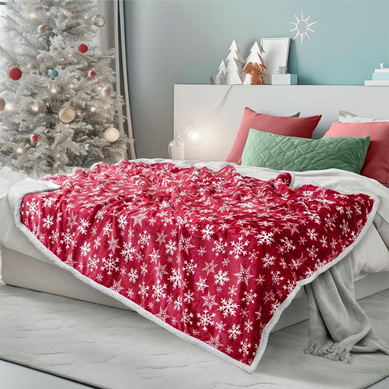 PAVILIA Soft Fleece Blanket Throw for Couch, Lightweight Plush Warm Blankets for Bed Sofa with Jacquard Pattern, Snowflake Red/Throw - 50x60