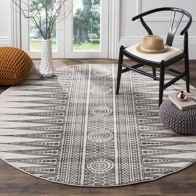 Evoke EVK226 Power Loomed Area Rug - Ivory/Grey - 6'7" Round - Safavieh.