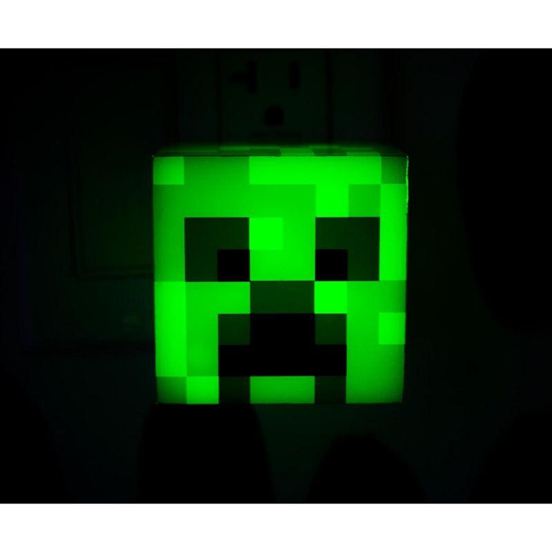 Ukonic Minecraft Green Creeper Plug-In Nightlight with Auto Dusk to Dawn Sensor