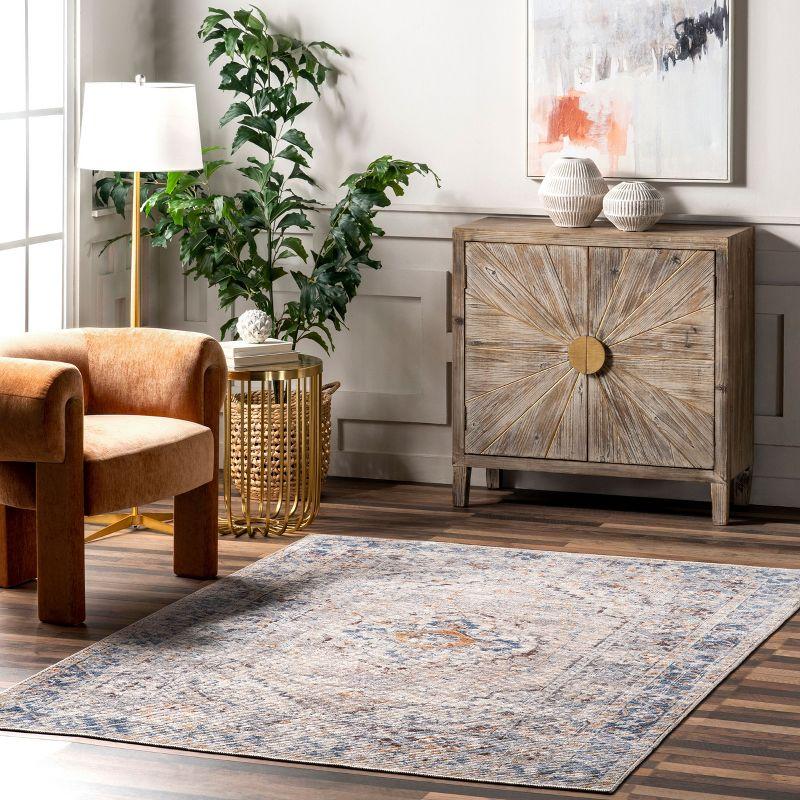 Nuloom Vintage Medallion Pet Friendly Machine Washable Area Rug, 5' 3" x 8', Light Grey
