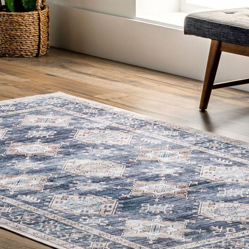 Nuloom Finley Medallion 5x8 Machine Washable Indoor Area Rug for Living Room Bedroom Dining Room Kitchen, Blue/Grey
