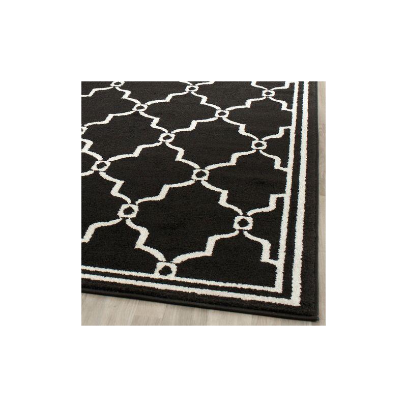 Amherst AMT414 Power Loomed Indoor Area Rug - Anthracite/Ivory - 4'x6' - Safavieh