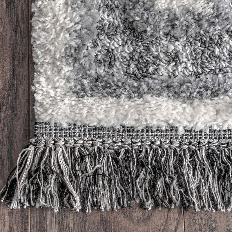 nuLOOM Aviana Global Trellis Area Rug