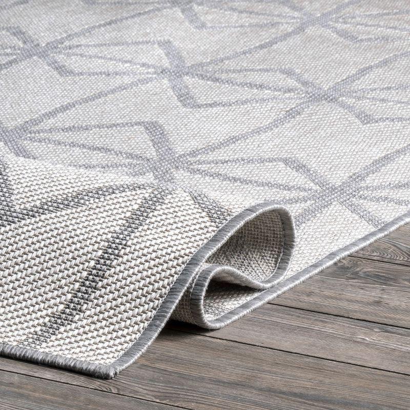 Nuloom Saunders Geometric Indoor/Outdoor Area Rug