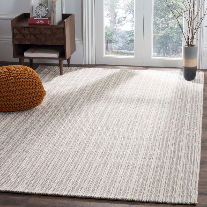 Wilton WIL105 Hand Hooked Area Rug  - Safavieh