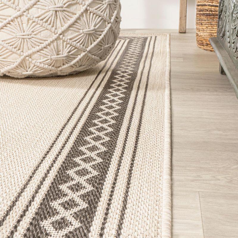 5' x 8' Lucia Classic Diamond Border Indoor/Outdoor Area Rug, Cream/Black - JONATHAN Y